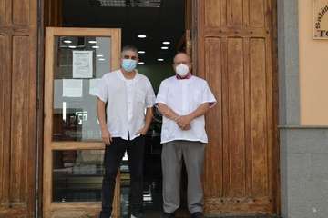 Peluquería Tomás: medio siglo cortando el pelo en Telde/TA.